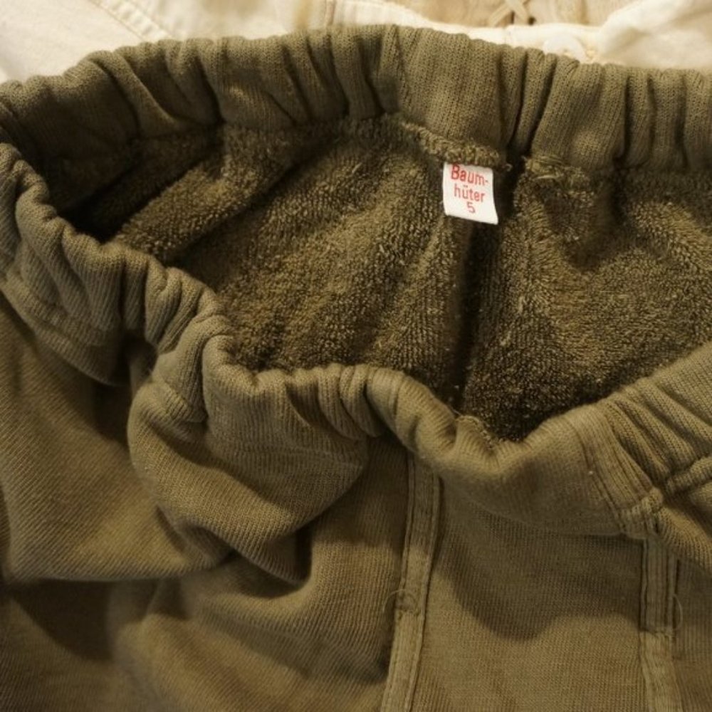 Vtg Comfy Soft Warm German Olive Green Sweats Unisex old Stock never worn Ex Con